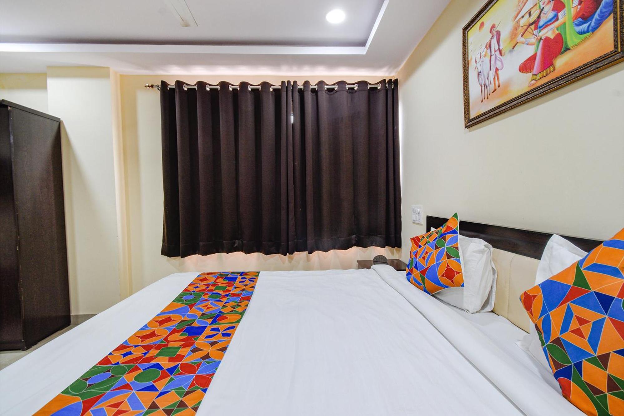 Fabhotel N Residency, Hitech City - 350M From Yashoda Hospital, Hitech City Hyderabad Eksteriør billede