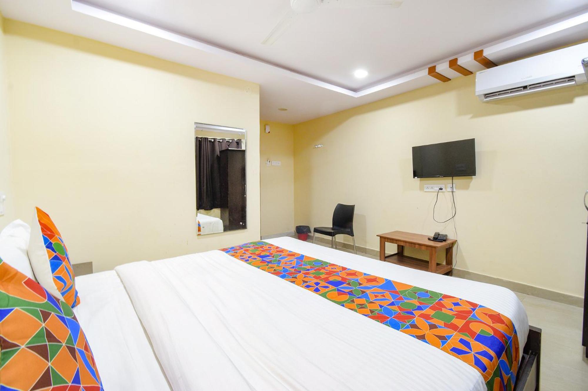 Fabhotel N Residency, Hitech City - 350M From Yashoda Hospital, Hitech City Hyderabad Eksteriør billede